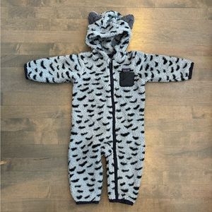 SOLD - Baby Patagonia fleece Suits 12-18M